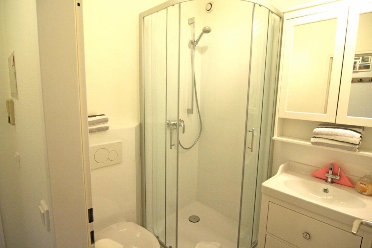 Freya Apartment *